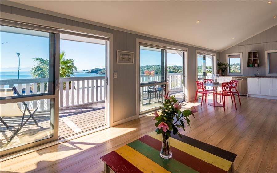 הוילה The Waiheke Pad - In The Heart Of Oneroa! מראה חיצוני תמונה