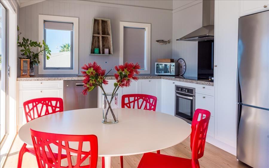הוילה The Waiheke Pad - In The Heart Of Oneroa! מראה חיצוני תמונה