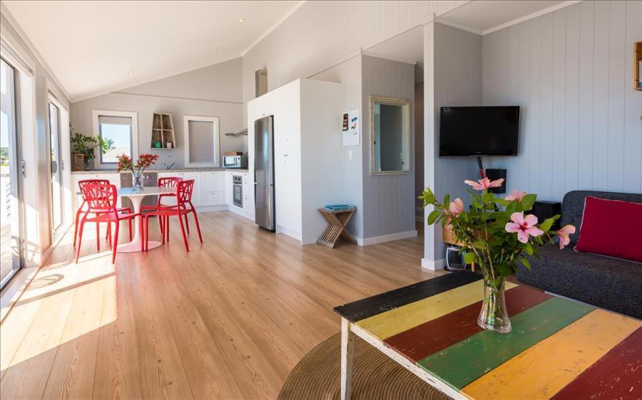 הוילה The Waiheke Pad - In The Heart Of Oneroa! מראה חיצוני תמונה